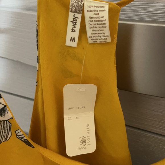 Tank top - Picture 2 of 3